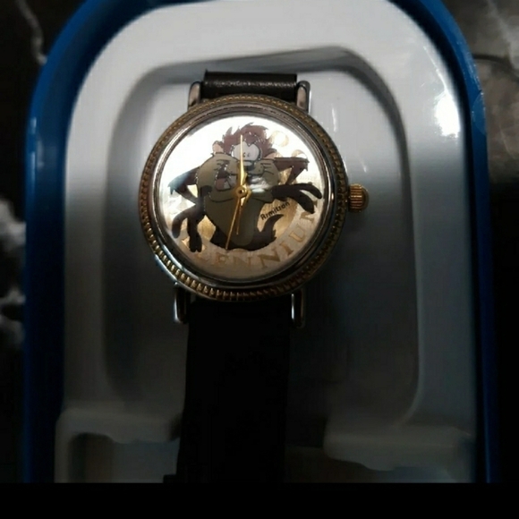 Vintage Armitron Tanzanian Devil watch - Picture 2 of 3
